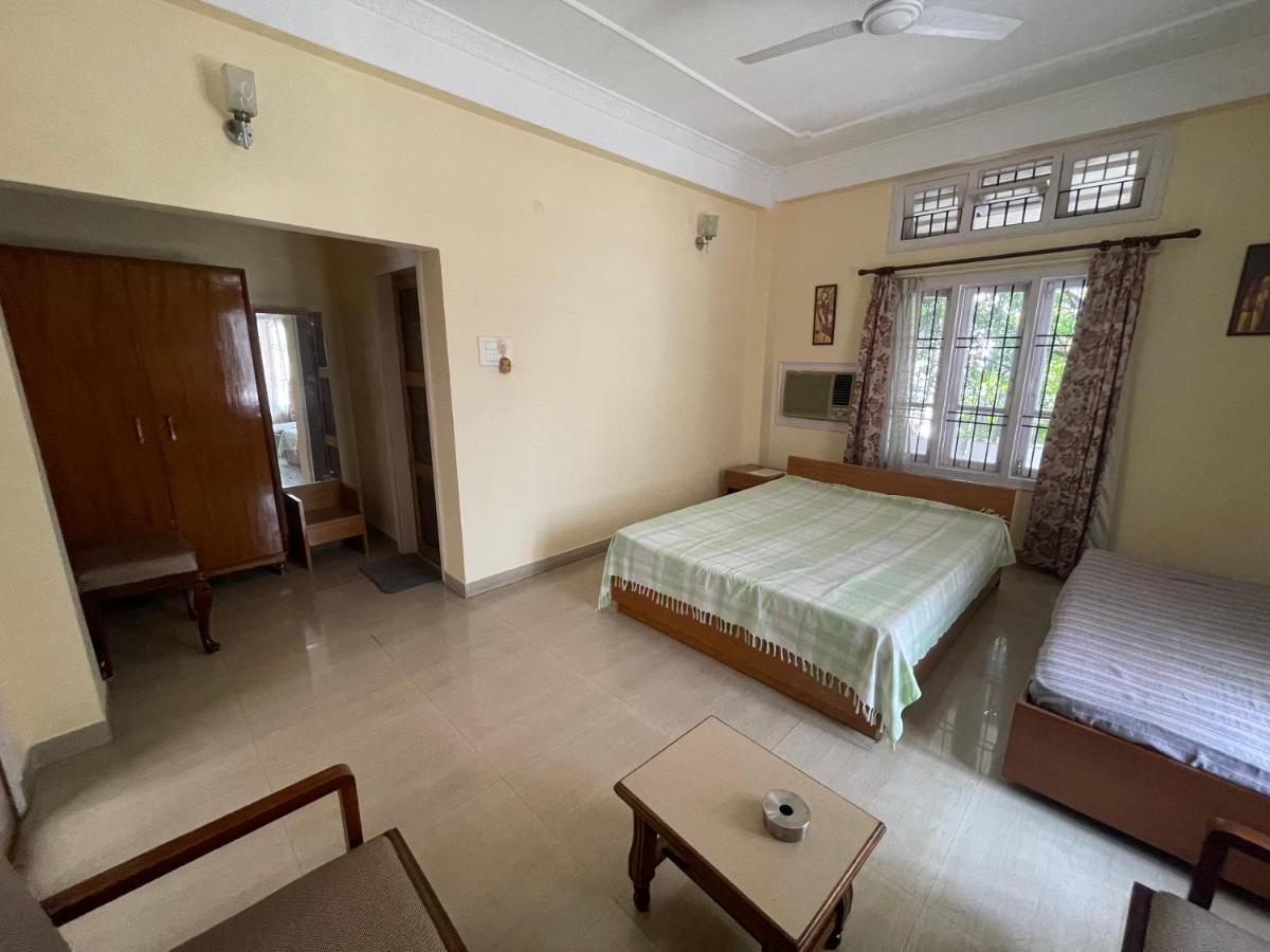 The Choudhury Manor Homestay Guwahati Luaran gambar